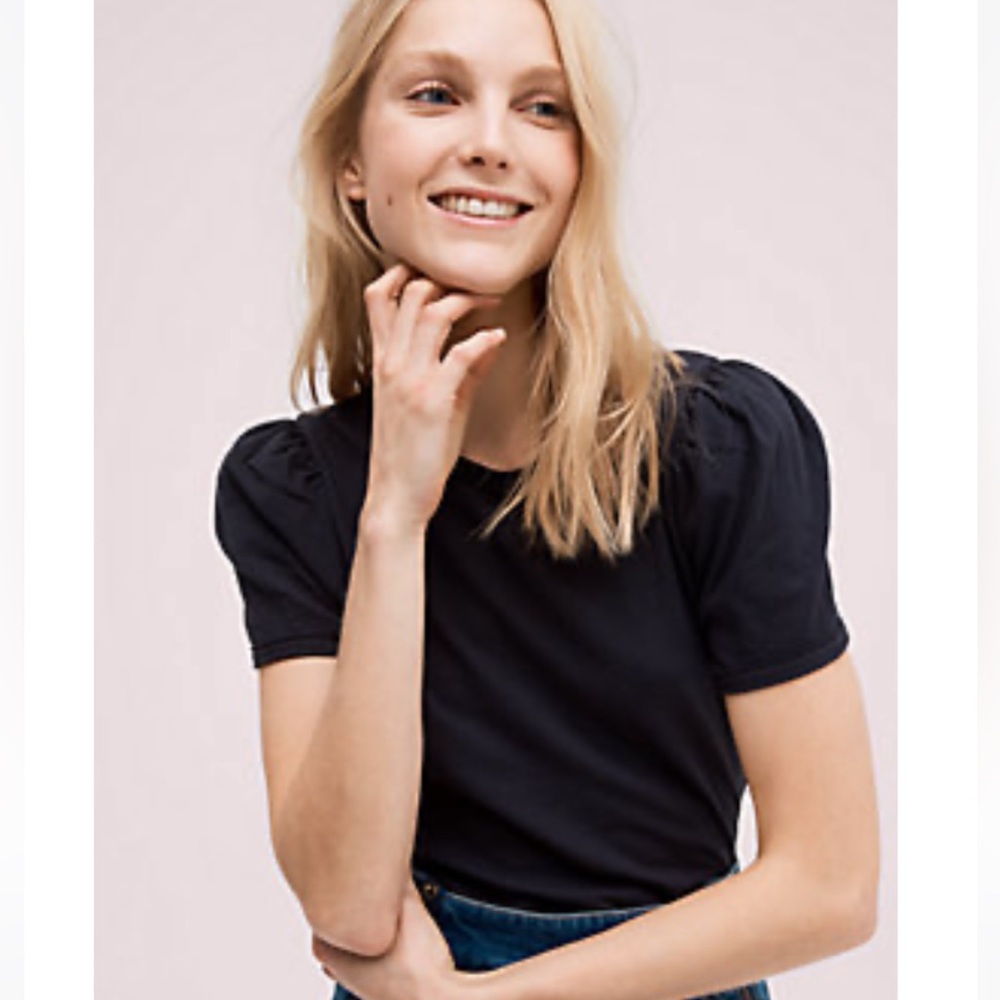 Kate Spade Puff Sleeve Tee in Black. Size M.